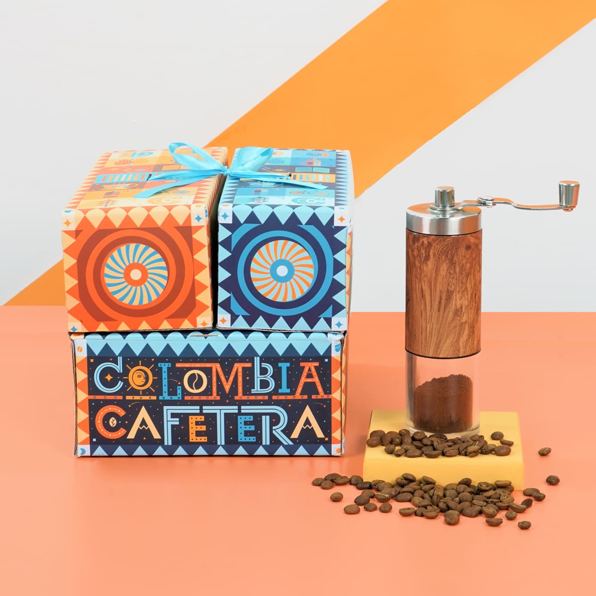 foto producto combo navidad 2022 5 - Kit Colombia Cafetera: molino, prensa, café y cuchara