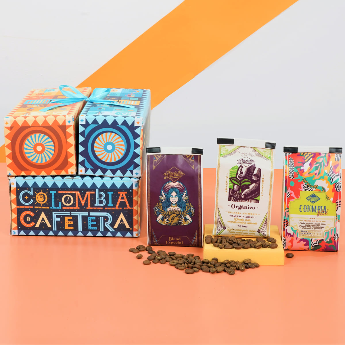 foto producto combo navidad 2022 9 - Kit Colombia Cafetera: molino, prensa, café y cuchara