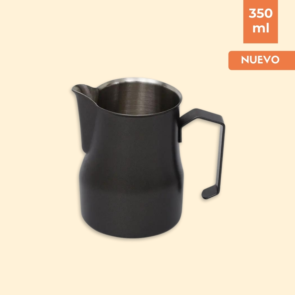 Pitcher-negra-pico-redondo-350ml-arte-latte